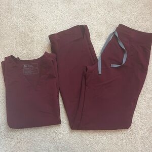 Figs Burgundy Scrub Set